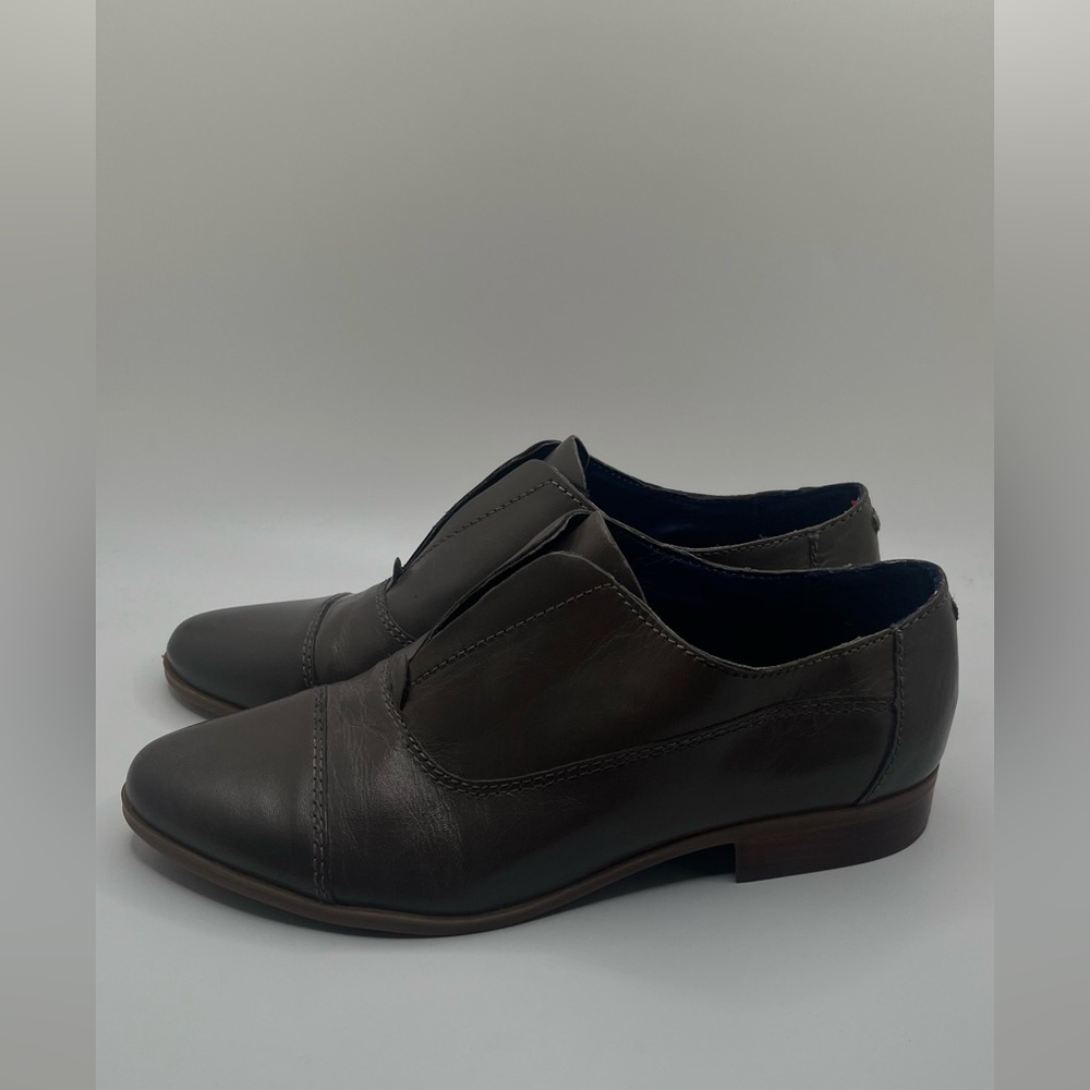 Tommy Hilfiger Women’s Dark Grey M Finn Cap- Toe Leather Oxfords Size 8 1/2 M - Picture 3 of 11